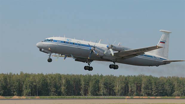 Sibirya'da Rus askeri uçağı düştü