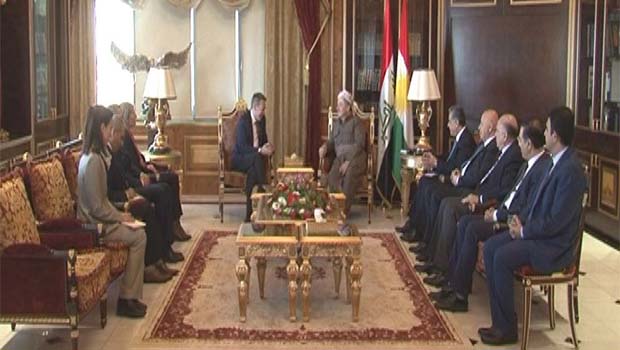 Başkan Barzani: Peşmerge'yi arkadan hançerleyenleri unutmayacağız