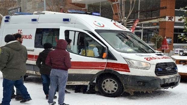 Diyarbakır'da silahlı kavga