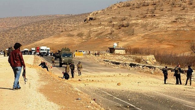 Diyarbakır-Mardin yolunda patlama; ölü ve yaralılar var