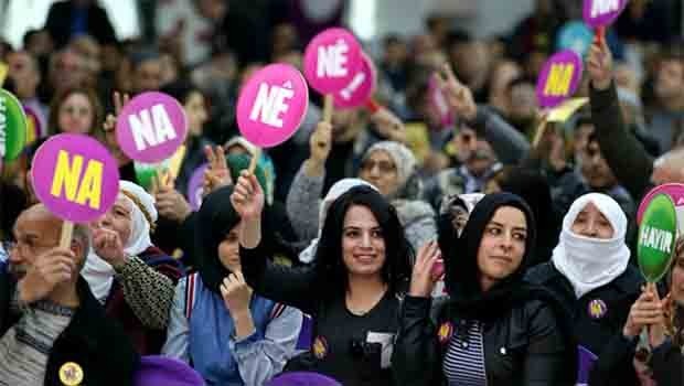 HDP’nin referandum şarkısına bir yasak da Diyarbakır’dan