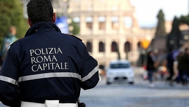 Roma'da postane önünde patlama