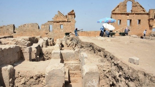 Urfa'da bin yıllık 'Parfüm Dükkanı' bulundu