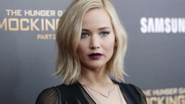 Jennifer Lawrence:  Kasırganın Sorumlusu Trump