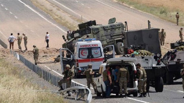 Hakkari'de patlama... 1 Asker yaşamını yitirdi