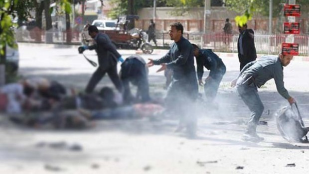 Kabil'de çifte bombalı saldırı! Çok sayıda ölü var