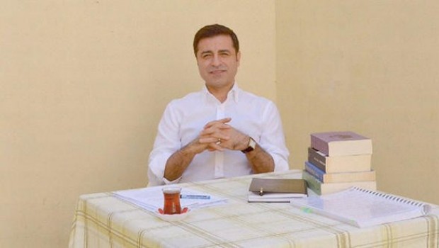 Demirtaş: 'PKK'yi temsil de etmiyoruz, siyasi kanadı da değiliz'