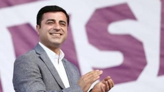 Demirtaş'ı takip etmek suç sayıldı