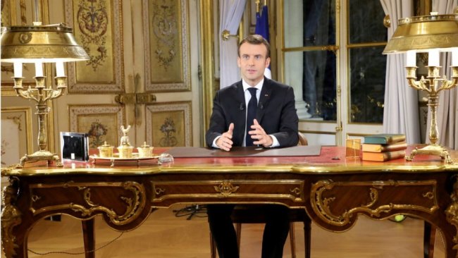 Macron'un önlem paketi Sarı Yeleklileri memnun etmedi