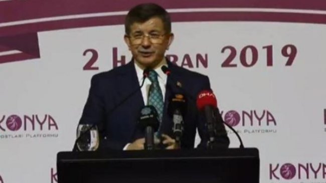 Davutoğlu'dan yeni parti için ilk sinyal