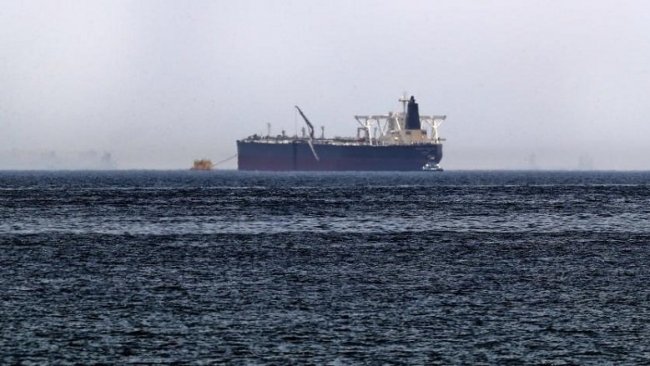 İran'ın petrol yüklü tankerine el konuldu