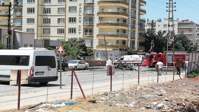 Reyhanlı'da patlama: Ölü ve yaralılar var