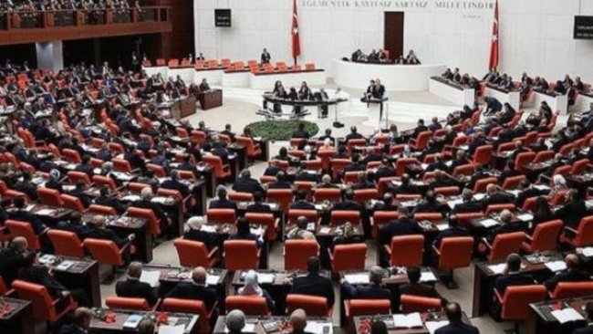 HDP ve CHP'li 10 vekile ait dokunulmazlık dosyaları TBMM'de