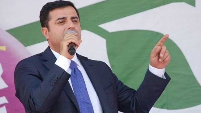  Demirtaş, 'Başkan Apo'nun heykelini dikeceğiz' sözüne açıklık getirdi