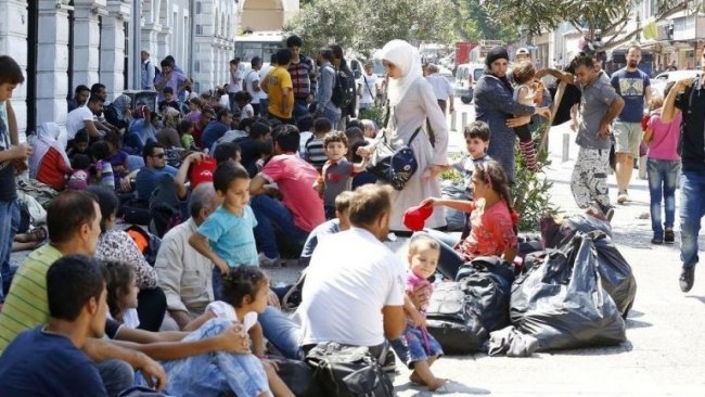 İstanbul Valiliği kentteki Suriyeliler için tarih verdi