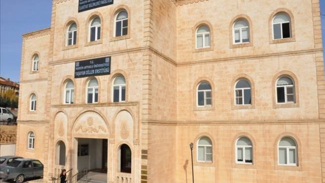 Mardin Üniversitesi'nden Kürtçe Enstitüsü'ne kapatma kararı