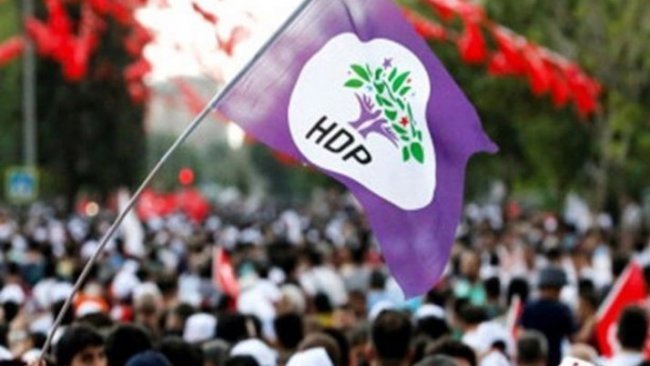 HDP'den parti binası önünde eylem yapan aileler için meclise çağrı