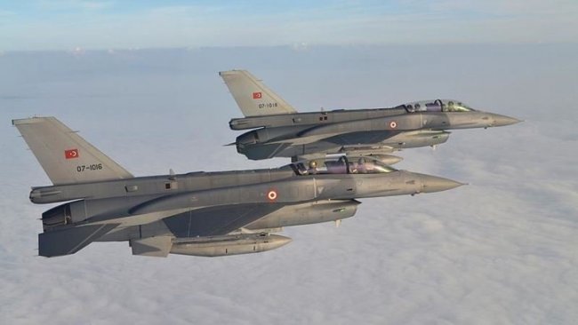 TSK'ya ait F-16'lar Suriye hava sahasında uçtu