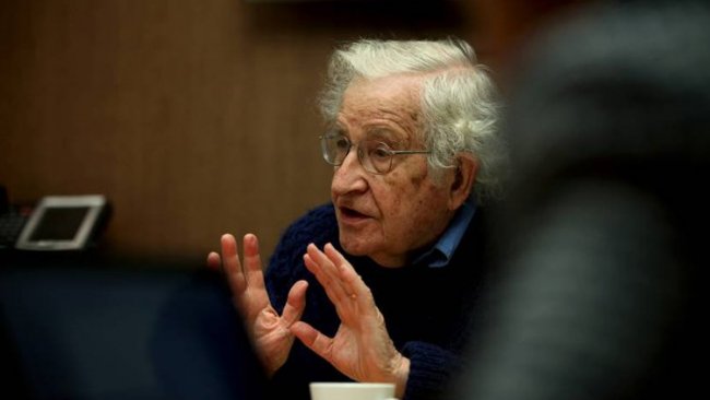 Chomsky: Türkiye'nin harekatı büyük bir savaş suçu