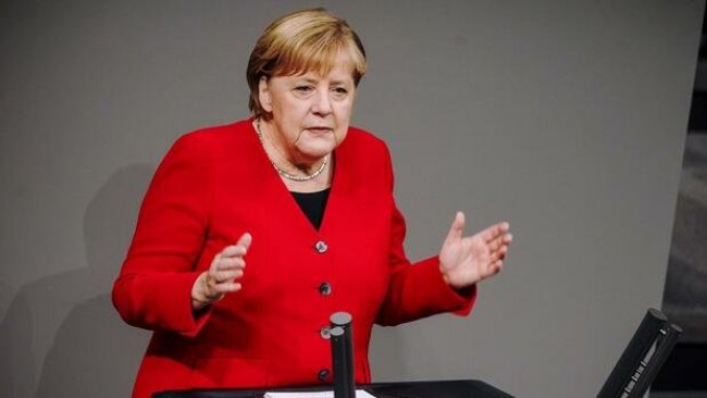 Merkel: Suriye'de siyasi değişime ihtiyacımız var