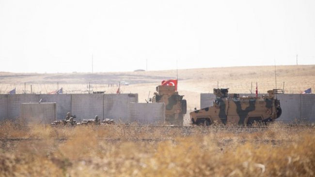 Türkiye, Rojava'da yol kontrol noktası inşa ediyor