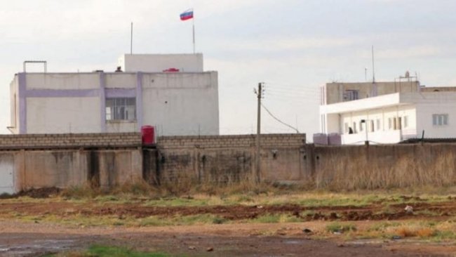 Rus Federal Polisi Rojava'nın bir kentine daha yerleşiyor