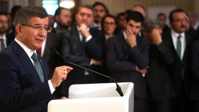 Davutoğlu'ndan AK Parti'de 'bakanlık' hamlesi