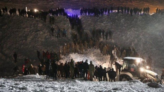 Van'da üst üste gelen çığ felaketinde yaşamını yitirenlerin sayısı arttı