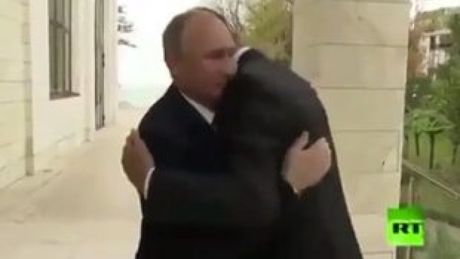 Putin, Esad'ı dış kapıda karşıladı!