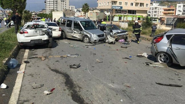 Hatay’ta TIR kazası: 5 ölü, 15 yaralı