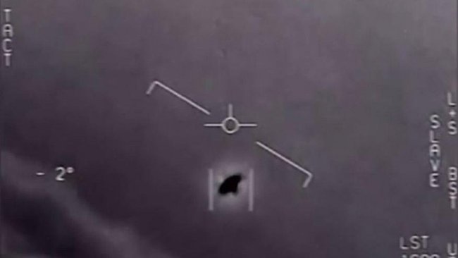 Pentagon ilk kez UFO görüntülerini yayınladı