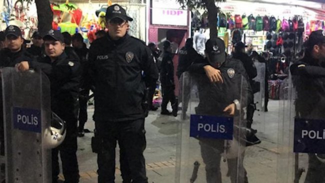 HDP'ye polis baskını, eşbaşkanlar gözaltına alındı