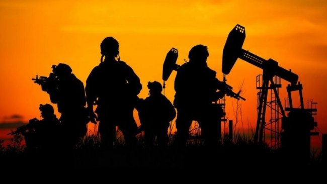 Rus uzman: ABD'nin Suriye'deki petrol planları DSG'nin elini güçlendiriyor