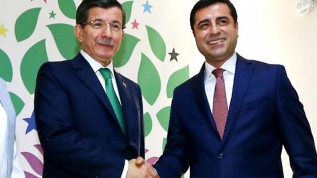 Davutoğlu'ndan Selahattin Demirtaş'ın teklifine yanıt