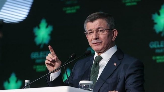 Davutoğlu: 'Bahçeli çok tehlikeli mesajlar veriyor, Erdoğan yol ayrımında'