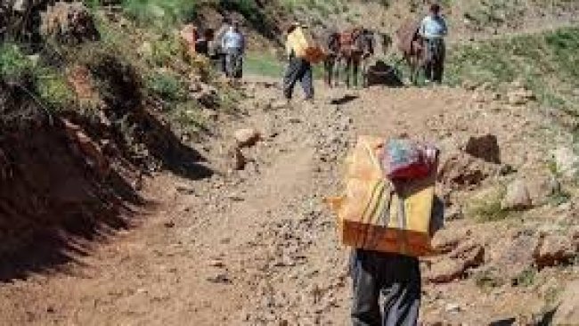 İran güçlerinden Kürt kolberlere saldırı