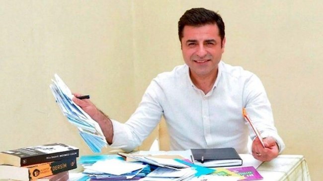 Avukatlardan AİHM'ye: Demirtaş siyasetten silinmek amacıyla tutuklandı