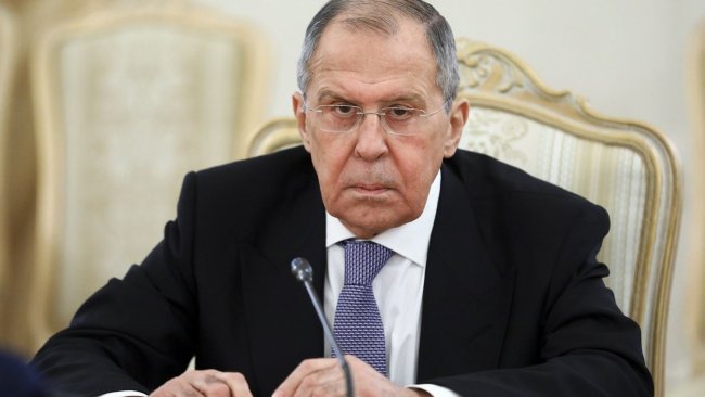 Lavrov: NATO silahlarını Rusya sınırına taşıyor!