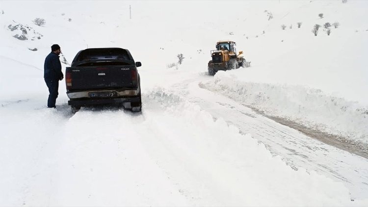 Van, Hakkari, Bitlis ve Muş’ta 1112 yerleşim birimine ulaşım sağlanamıyor