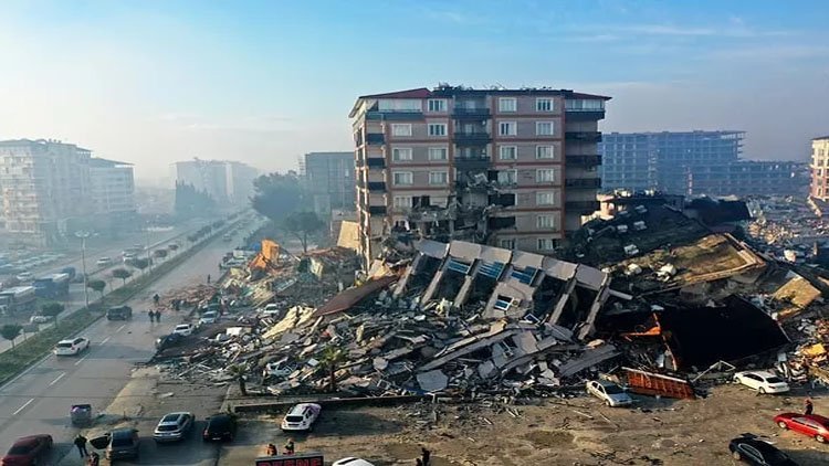 Hatay Büyükşehir Belediye Başkanı: ‘Yıkılan Binaların Yüzde 2-3’üne Ulaşabildik’