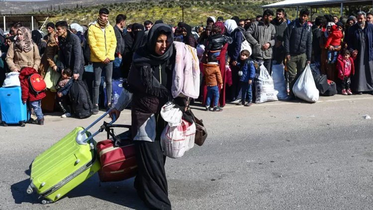 Türkiye'deki yüzlerce Suriyeli deprem sonrası Suriye’ye gitti