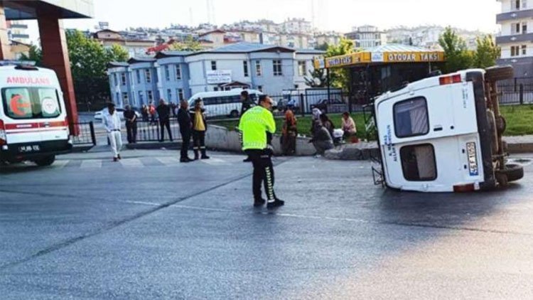 Tarım işçilerini taşıyan minibüs devrildi: 9 yaralı