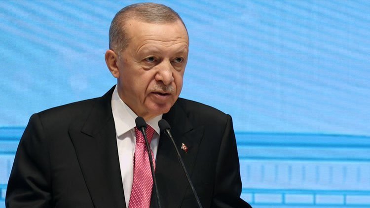 Erdoğan'dan anayasa açıklaması: Vesayetçilerin prangalarını söküp atma vakti geldi